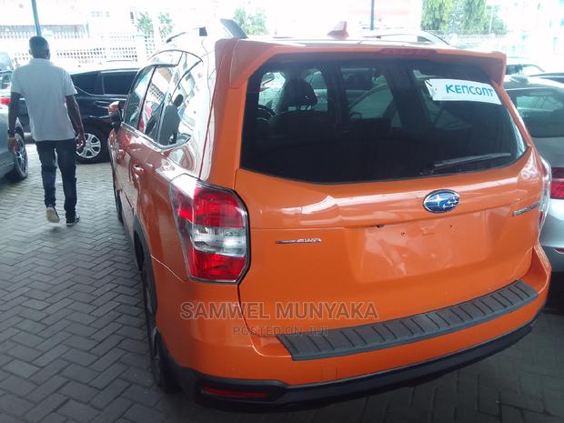 Subaru Forester 2.0XT Premium AWD 2016 Orange - thumbnail 2