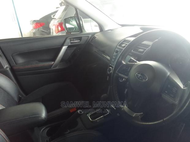 BMW 320i 2017 Silver - thumbnail 4