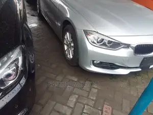 BMW 320i 2017 Silver