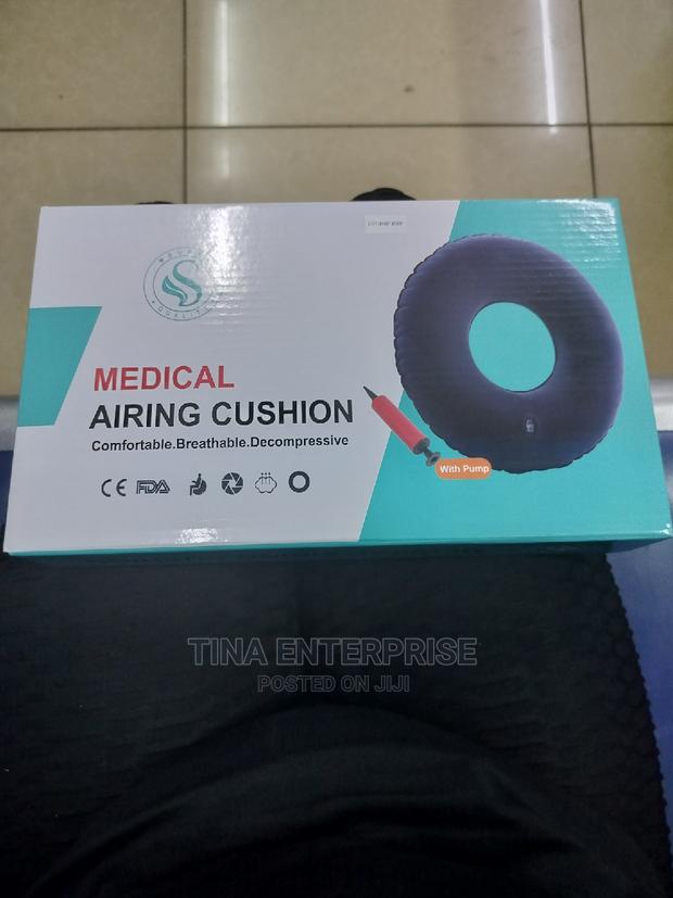 Airing Cushion With Pump - main view