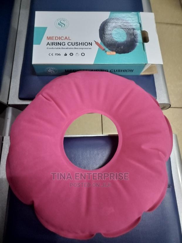 Airing Cushion With Pump - thumbnail 2