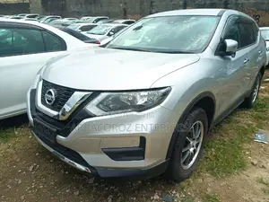 Nissan X-Trail 2016 Silver