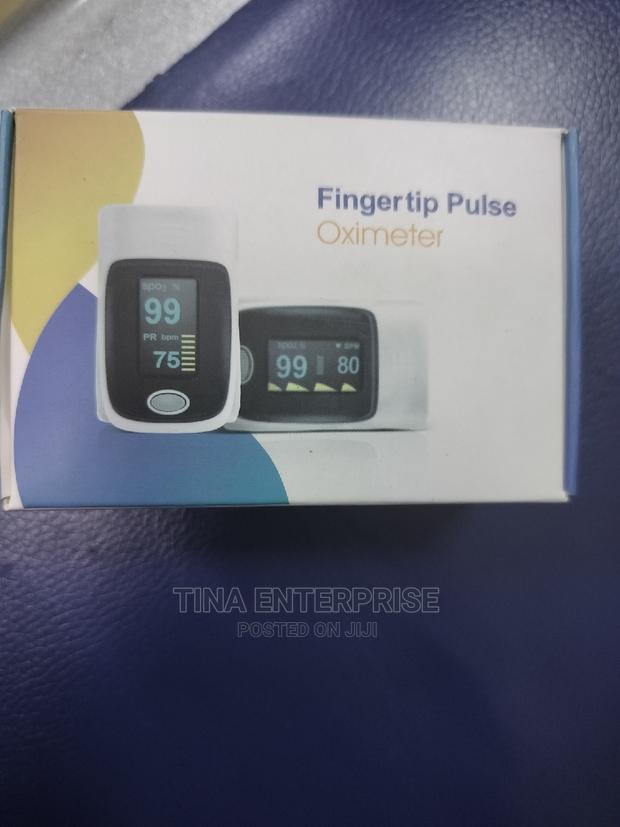 Finger Tip Pulse Oximeter - main view