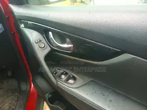 Nissan X-Trail 2016 Red