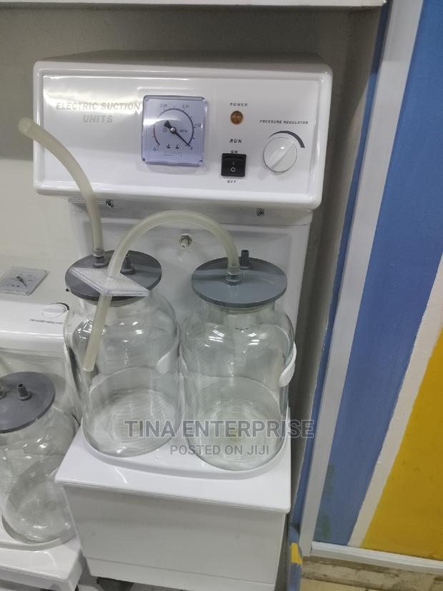 Sunction Machine With 2 Bottles/Electric