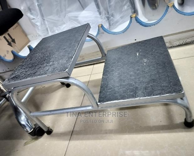 Stepping Stool - thumbnail 2