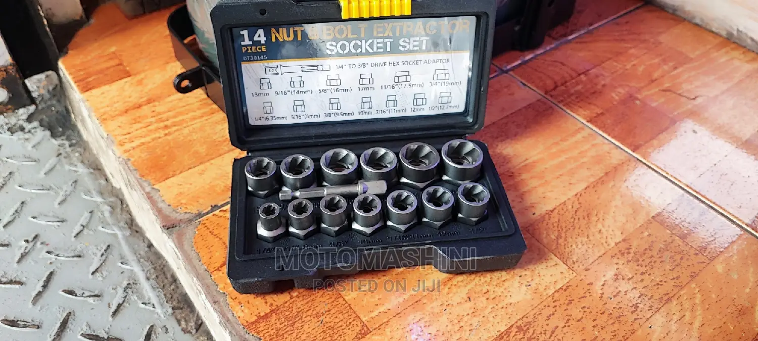 Damaged Nut and Bolt Remover Extractor Kit