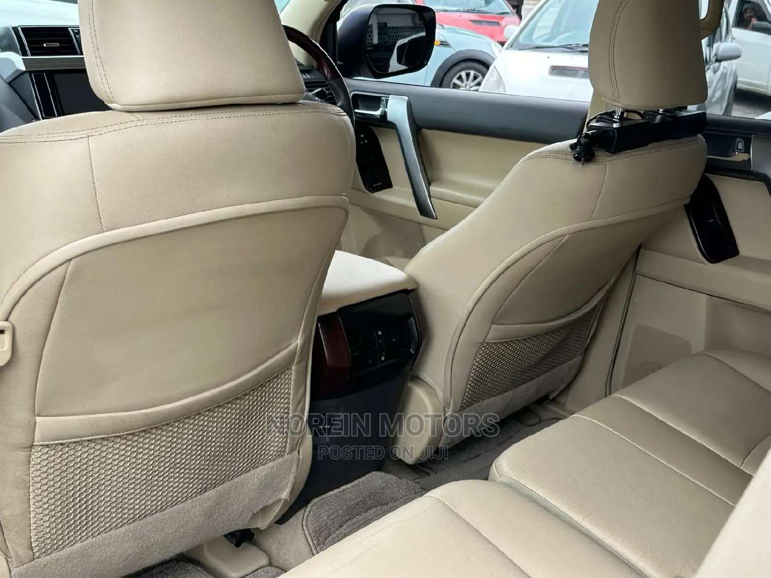 Toyota Land Cruiser Prado 2017 White