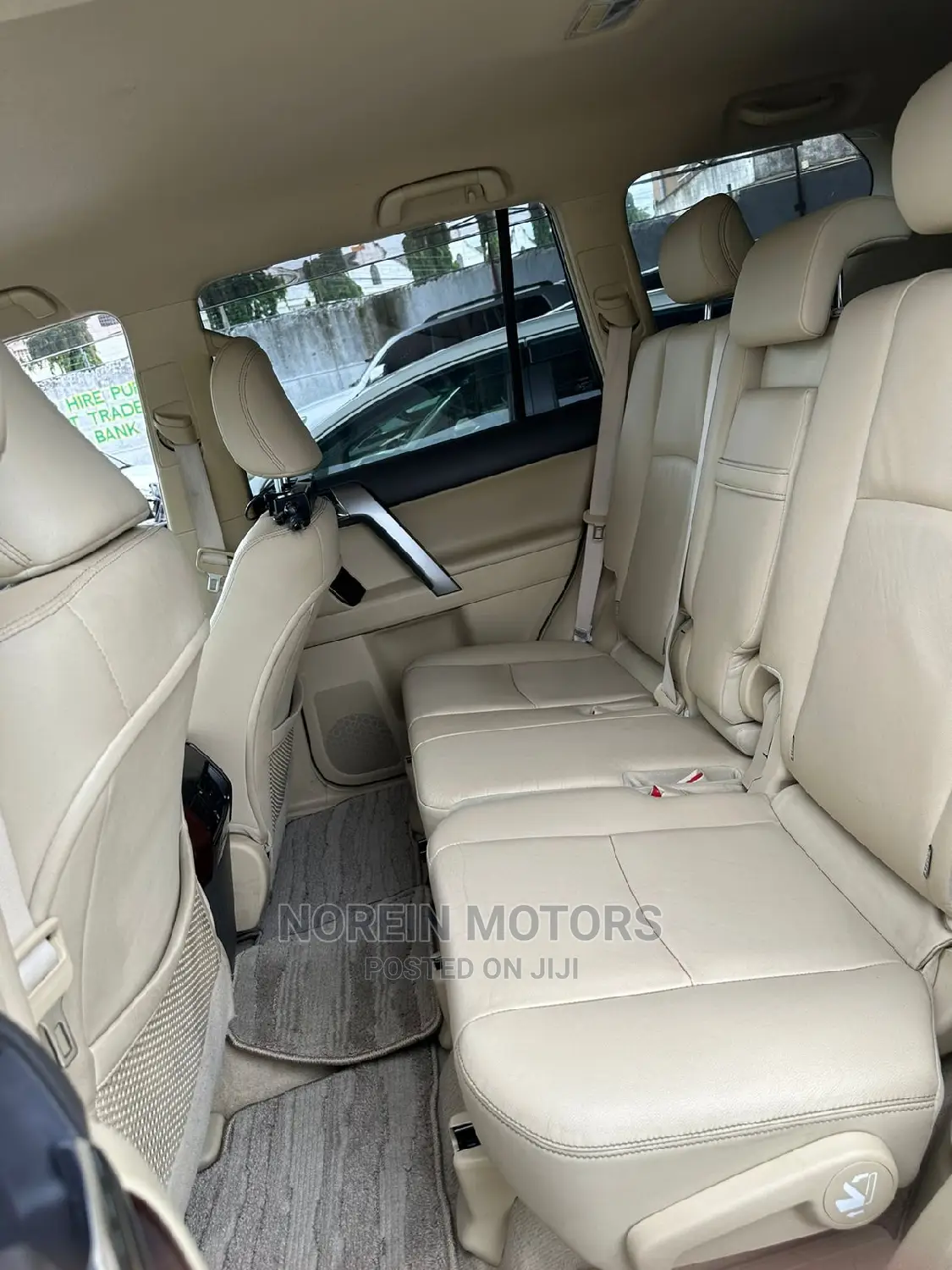 Toyota Land Cruiser Prado 2017 White