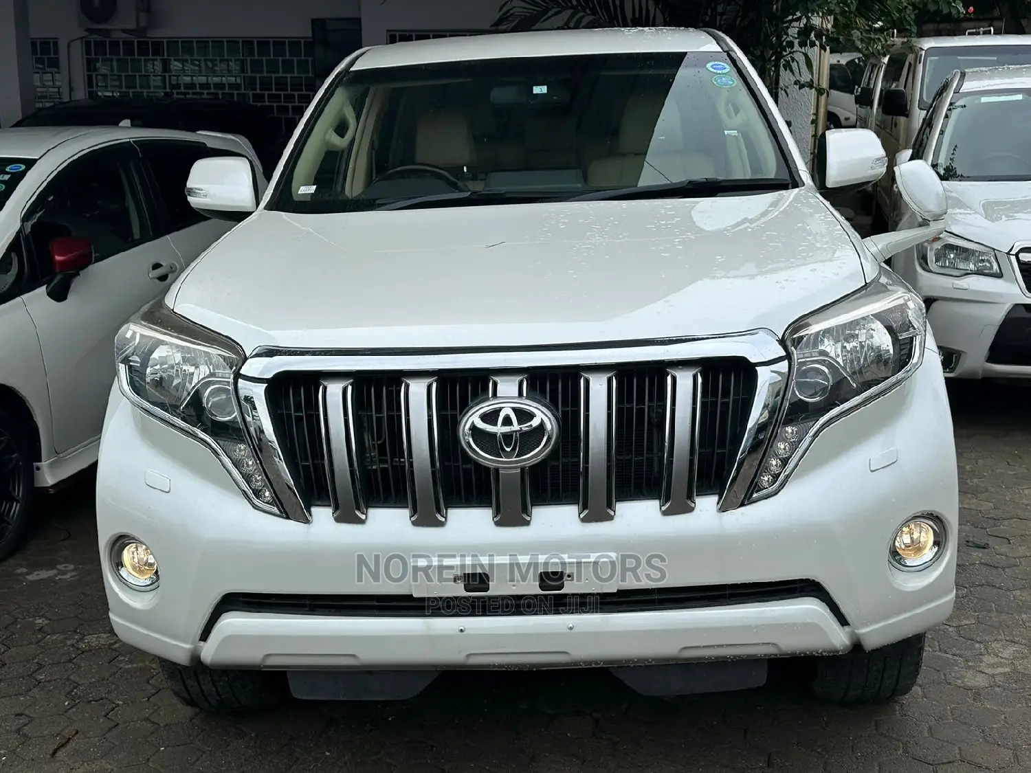 Toyota Land Cruiser Prado 2017 White