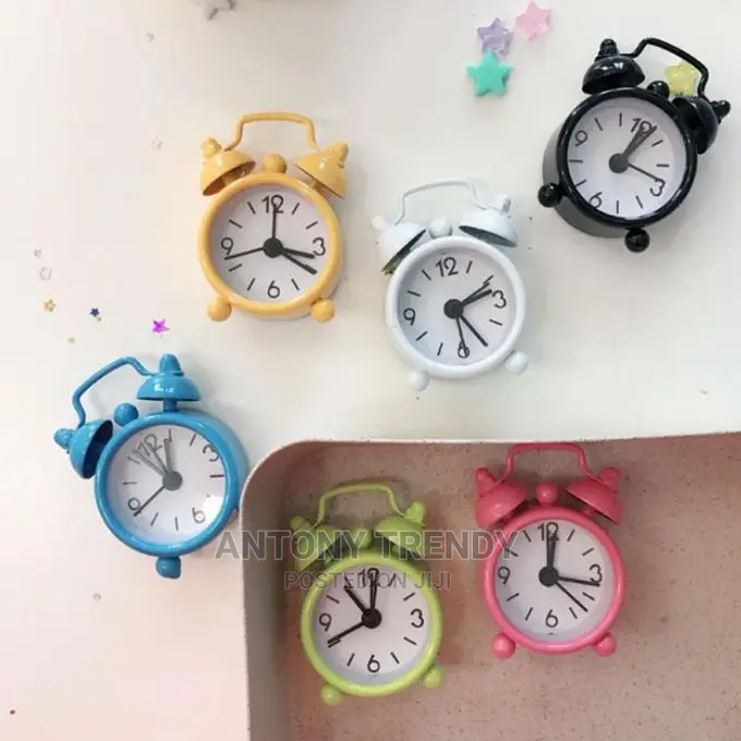 Battery Operated Quartz Analog Clock