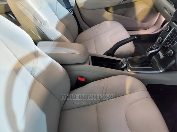 Volvo V40 2016 Blue - thumbnail 12