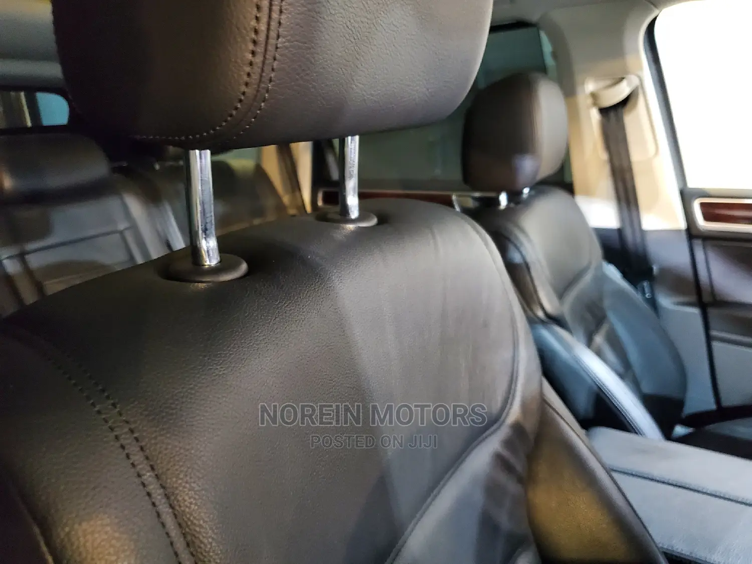 Volkswagen Touareg 2016 Gray