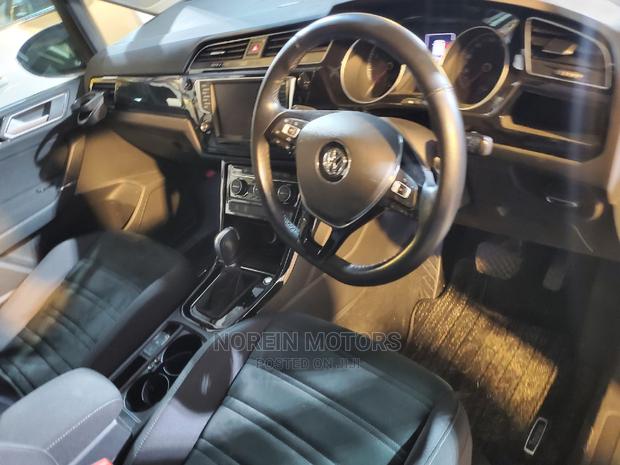 Volkswagen Touran 2016 White - thumbnail 12