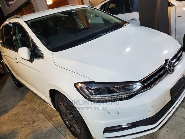 Volkswagen Touran 2016 White