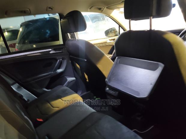 Volkswagen Tiguan 2017 Gold - thumbnail 5