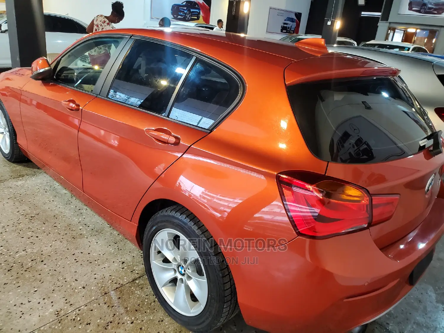BMW 118i 2016 Orange