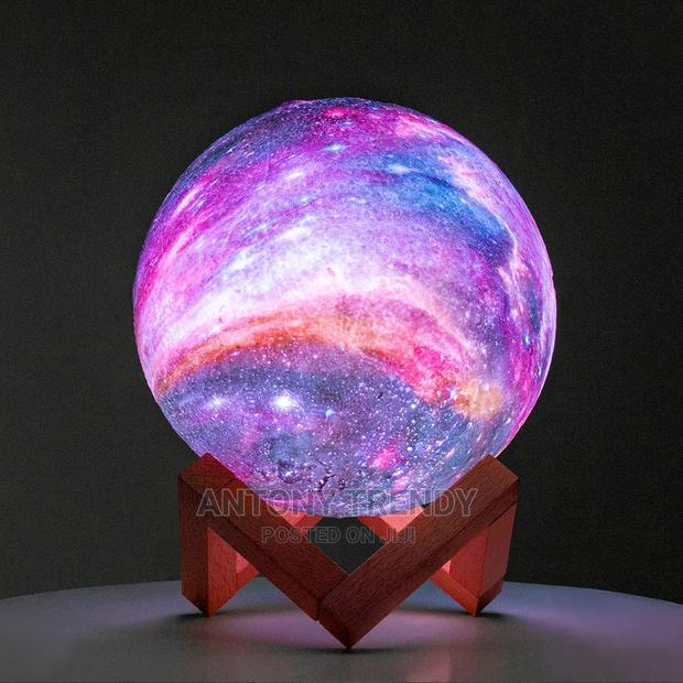 16 Color LED Moon Ball for Space Decor