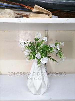 Flowers and Vase - thumbnail 2
