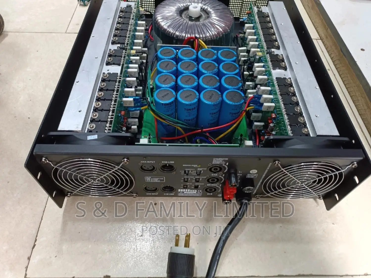 Crest Audio 12 With 56 Transistors 16 Capacitors