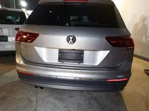 Volkswagen Tiguan 2.0T S AWD 4MOTION 2017 Silver