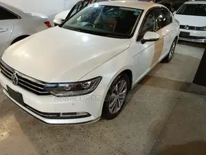 Volkswagen Passat 2016 White