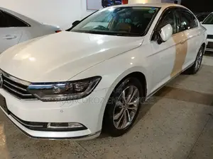Volkswagen Passat 2016 White