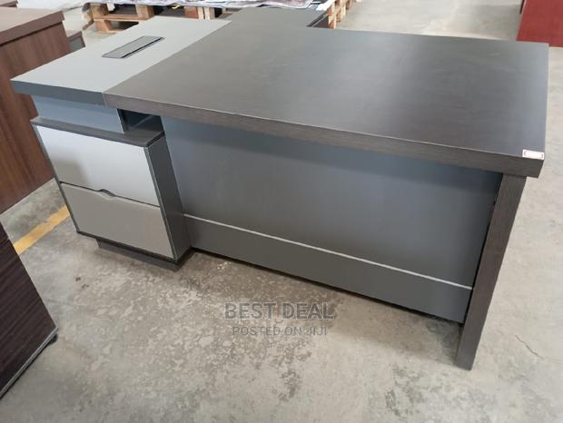 Executive Desk - main view