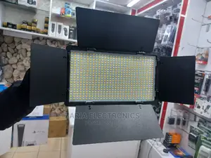 Led 800 Video Light With 2battery,Charger and Adapter
