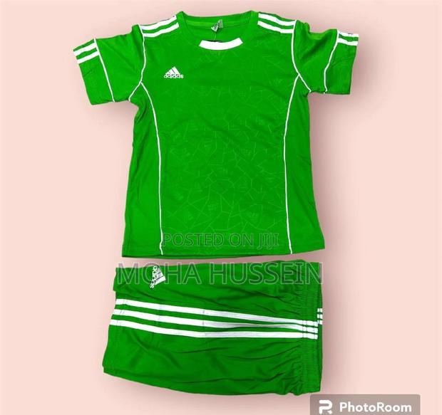 Football Uniforms - thumbnail 4