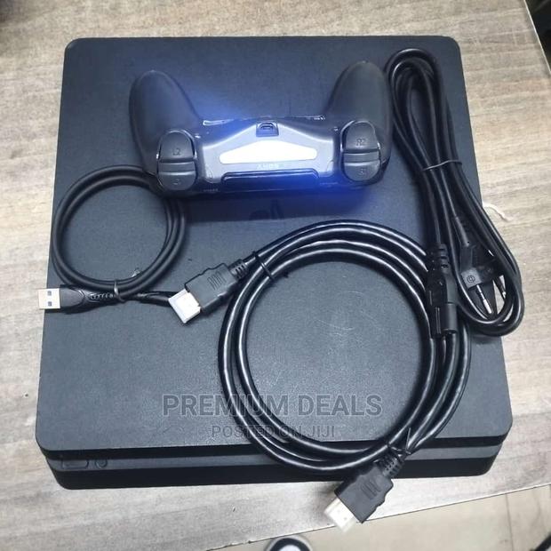 Complete Ps4 Slim as It Is