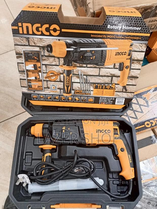 950 W Rotary Hammer/Hilt - main view