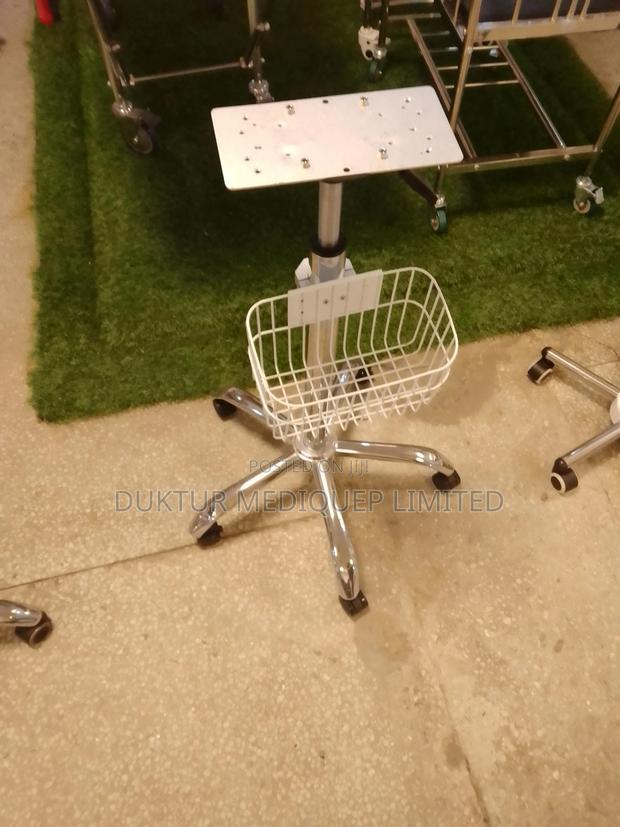 Patient Monitor Stand - main view