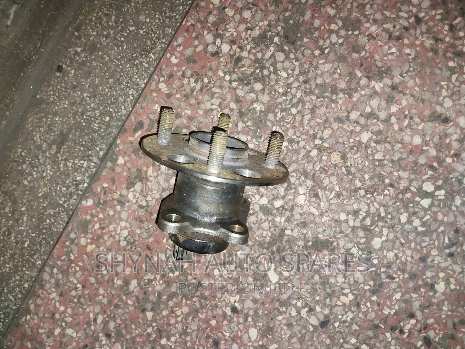Rear Hub Toyota Ractis