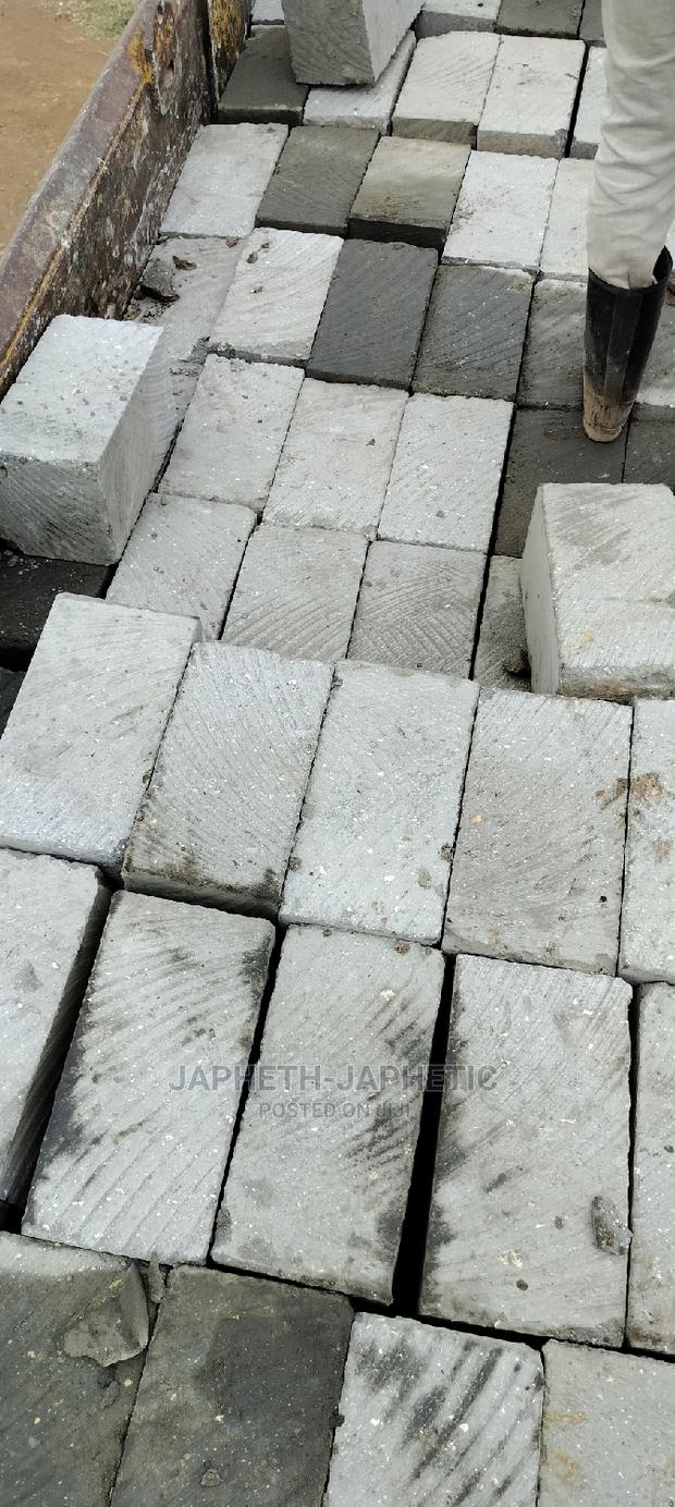 Exceptional Quality Stones, Mawe Ngumu Sana, - main view