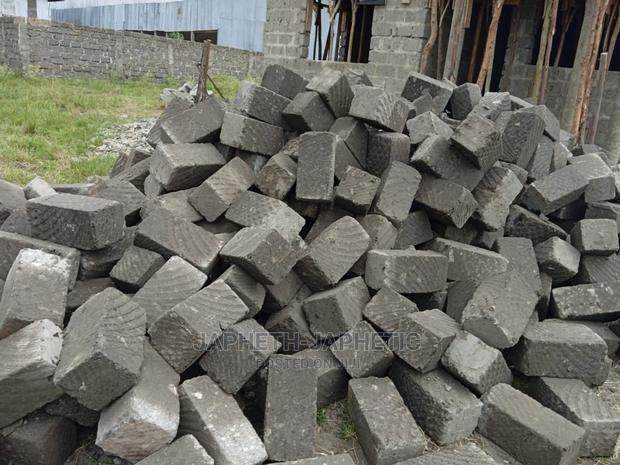 Grey Stones, Ndarugo" Thika Mawe - thumbnail 3