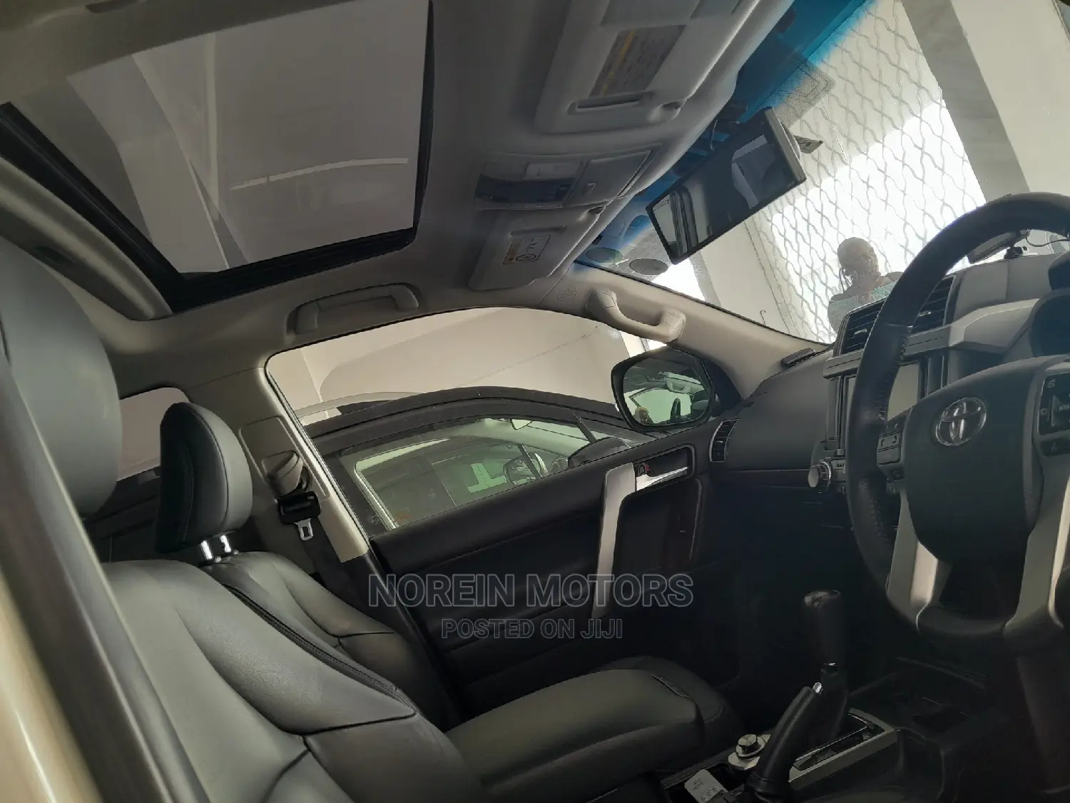 Toyota Land Cruiser Prado 2015 White