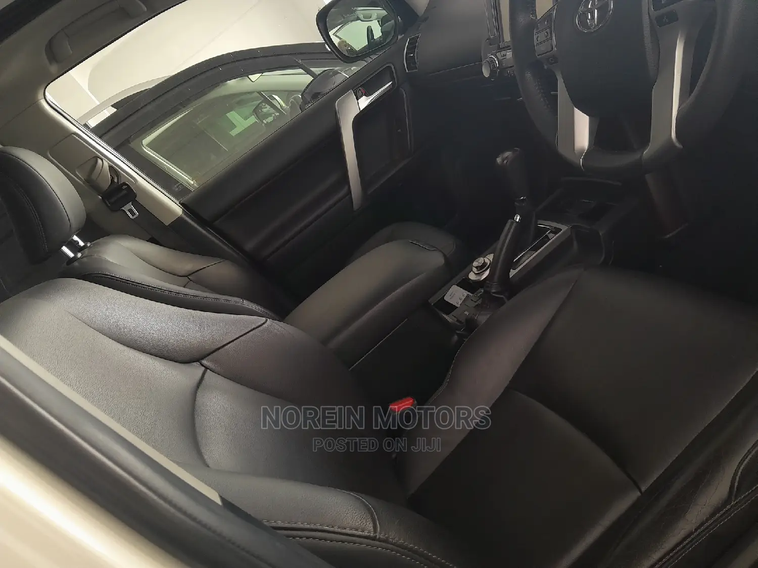 Toyota Land Cruiser Prado 2015 White