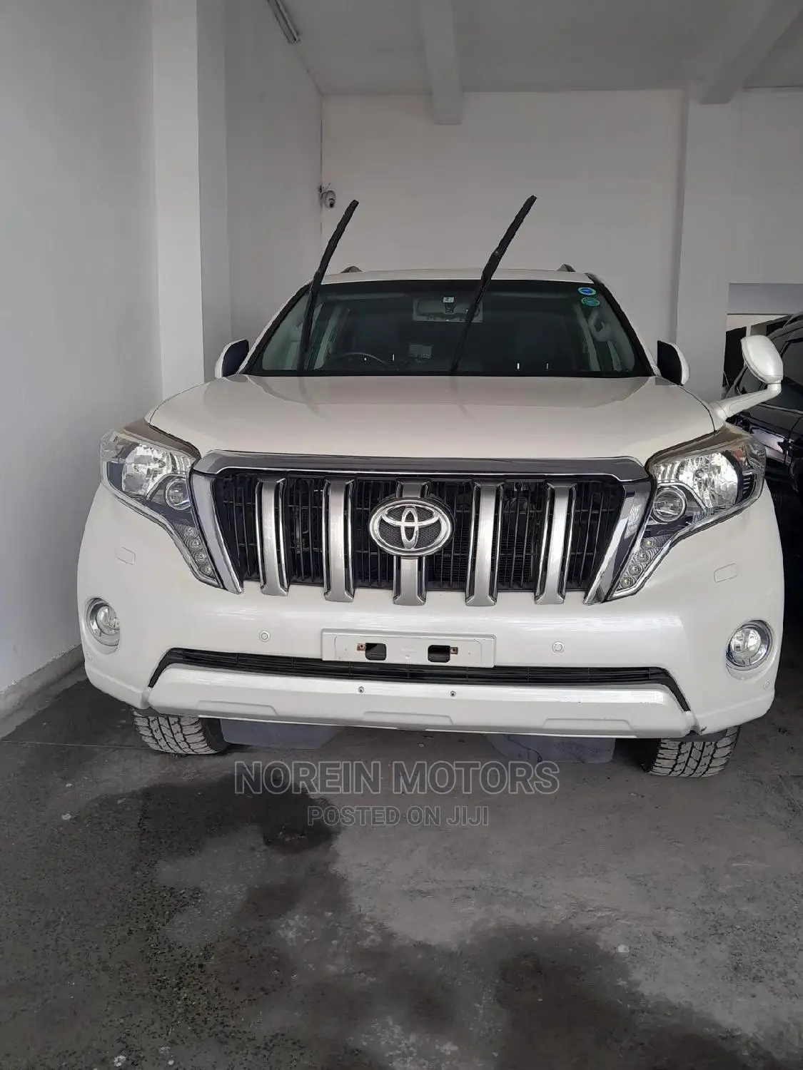 Toyota Land Cruiser Prado 2015 White