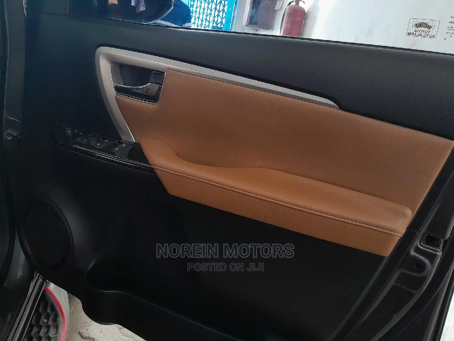 Toyota Fortuner 2016 Black