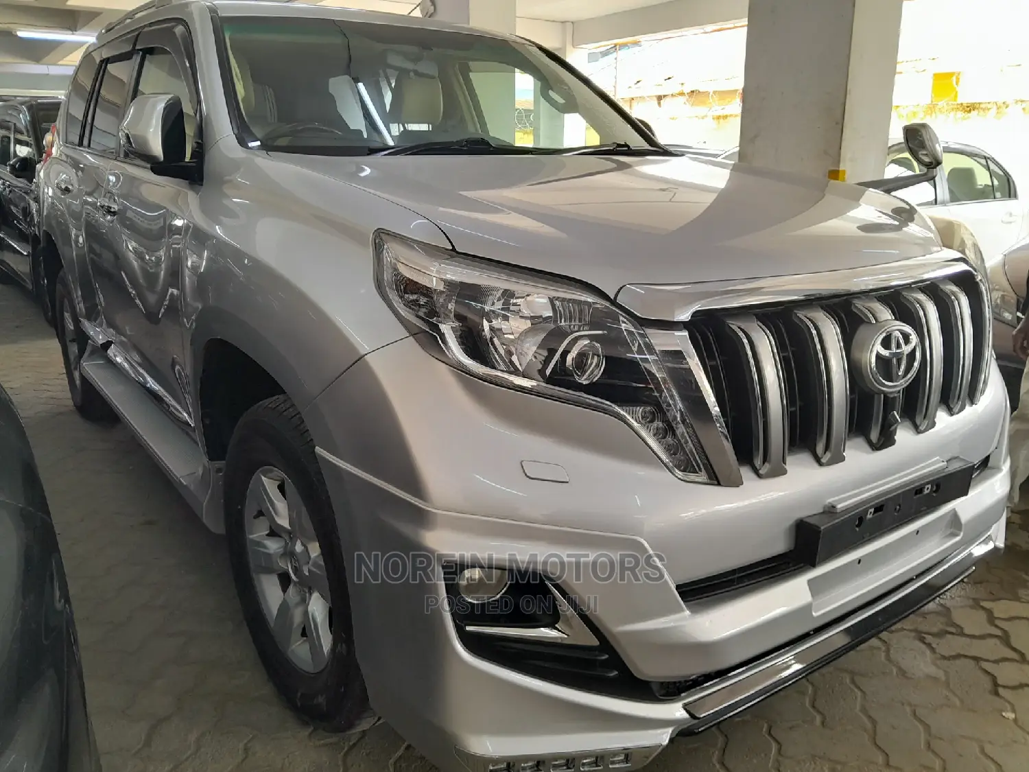 Toyota Land Cruiser Prado 2016 Silver