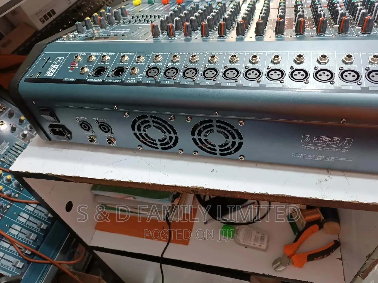 Yamaha 16 Channels 1600USB Powered Mixer
