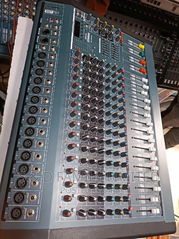 Yamaha 16 Channels 1600USB Powered Mixer - thumbnail 2