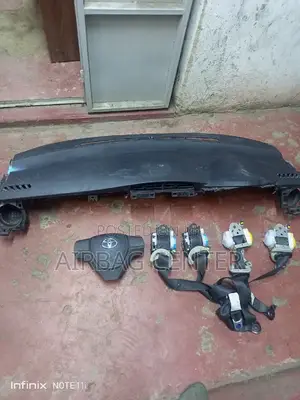 Fielder 161 Dashboard, Steering Airbags and Safety Belts