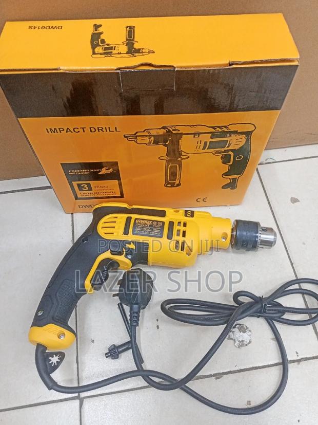 Dewalt Drill 700w - thumbnail 2