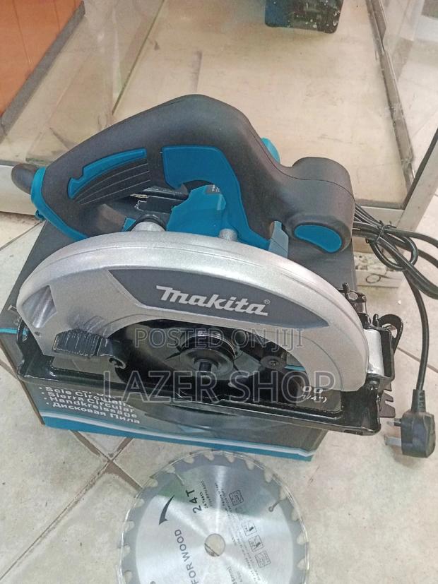 7" Makita Circular Saw - main view