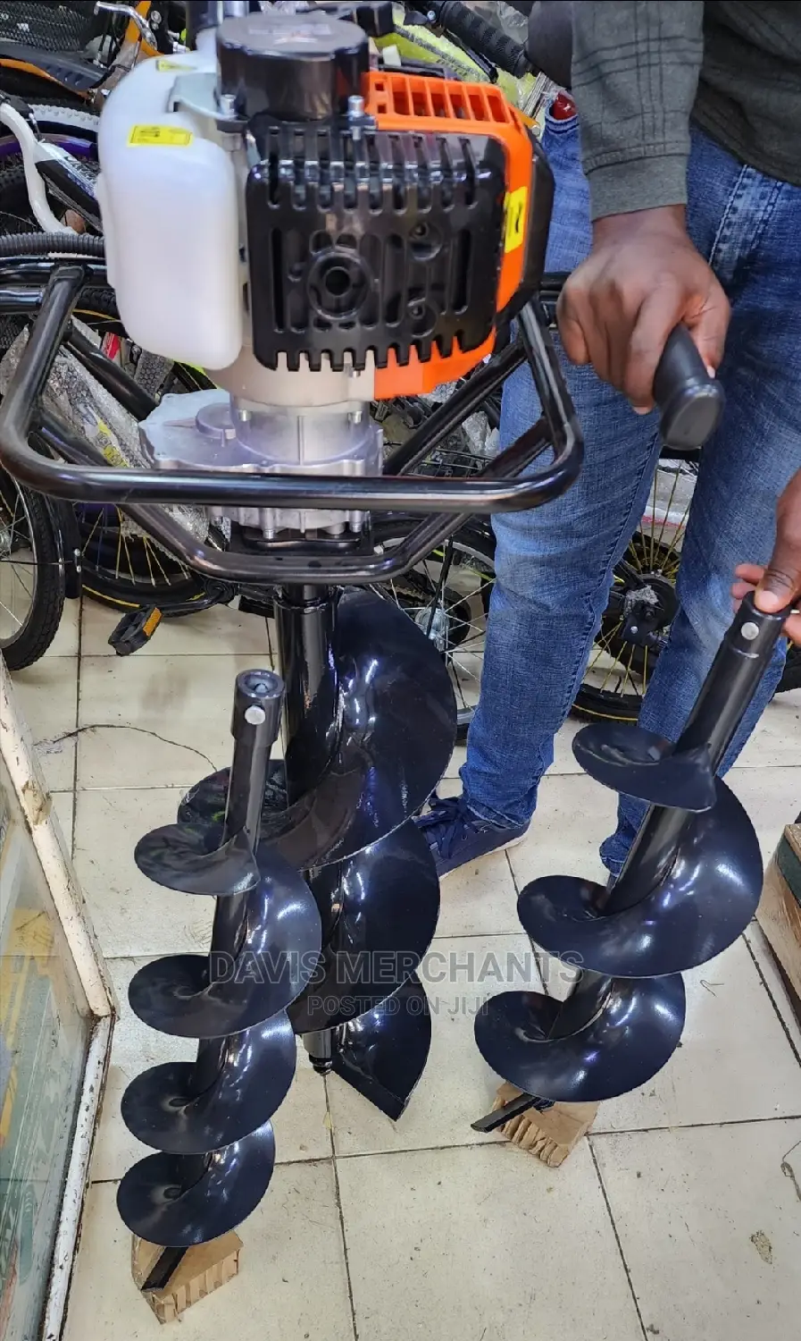Hole Drilling Machine With 3 Bits