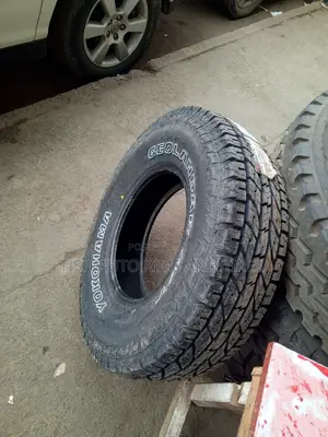 Yokohama 235/85r16 Tubeless Tire