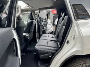 Toyota Land Cruiser Prado 2.8 2018 White
