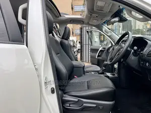 Toyota Land Cruiser Prado 2.8 2018 White